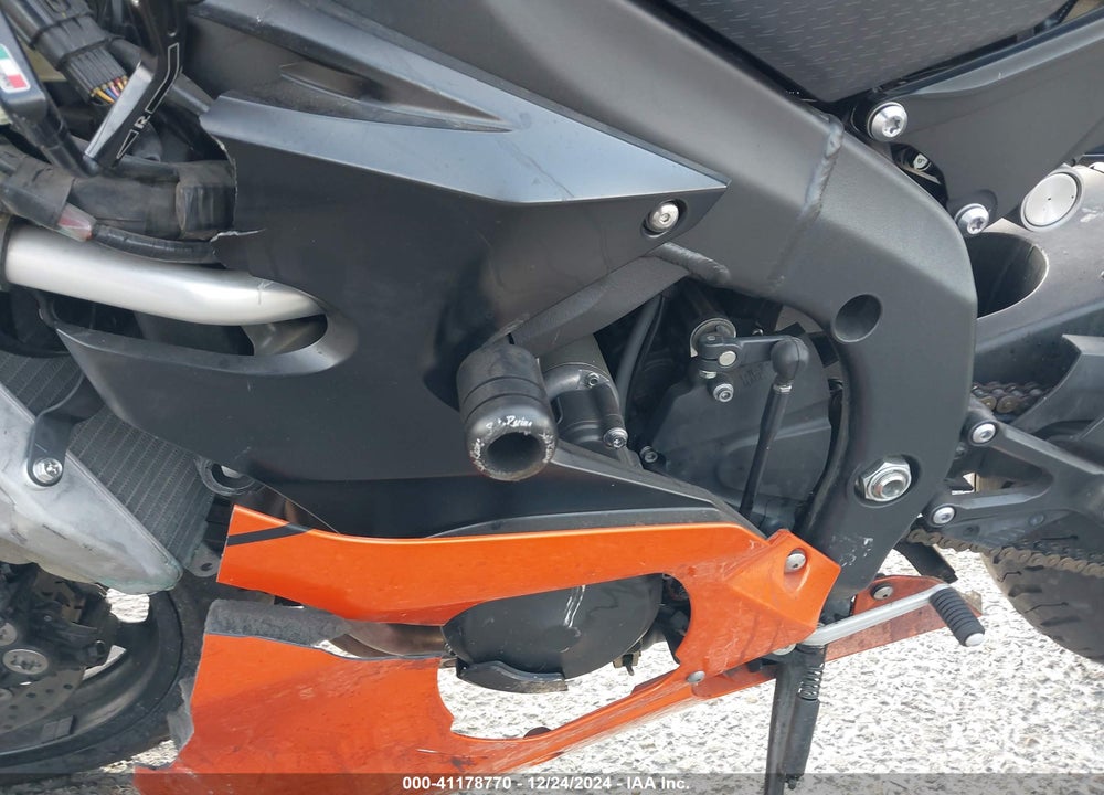 2020 YAMAHA YZFR6 C VIN: JYARJ28Y8LA002700