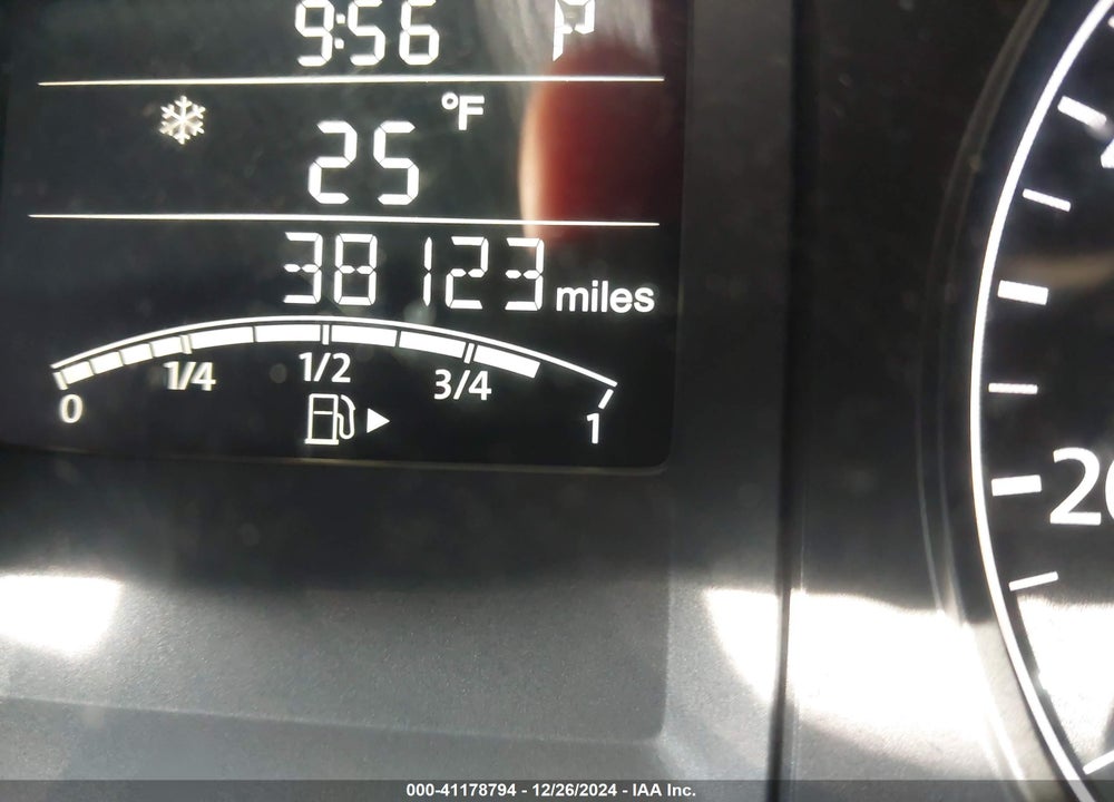 2011 VOLKSWAGEN JETTA 2.0L S VIN: 3VW2K7AJ9BM330137