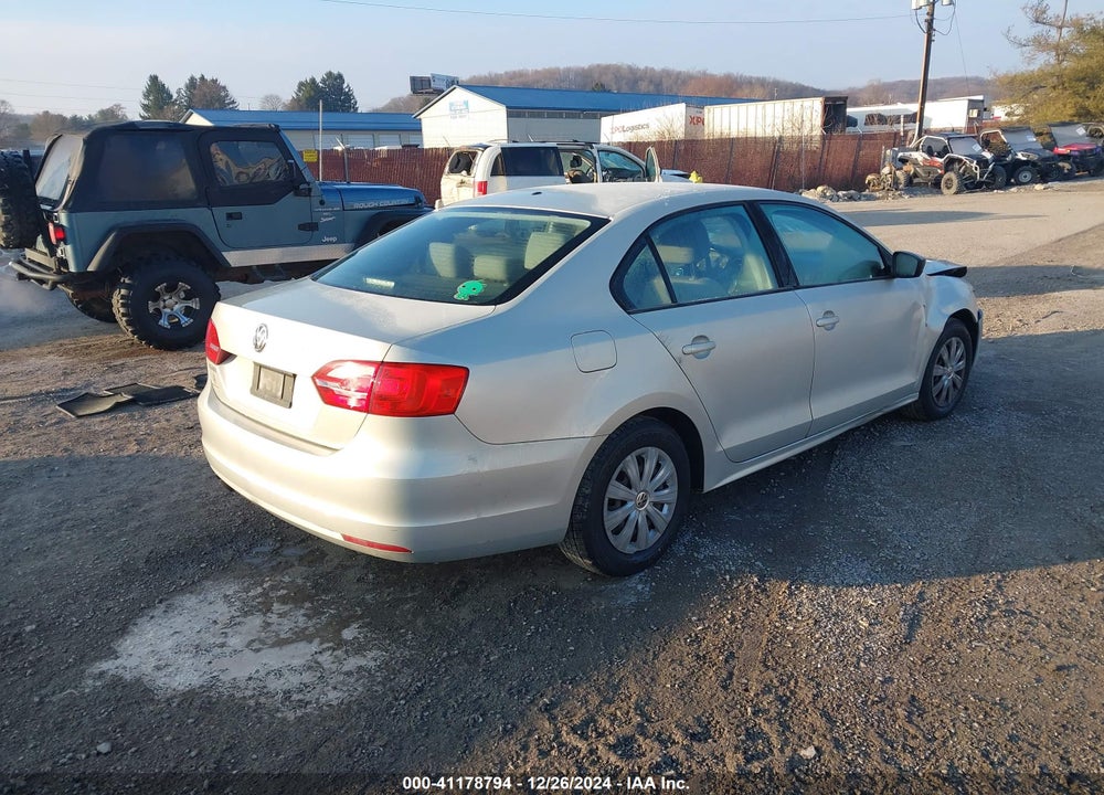 2011 VOLKSWAGEN JETTA 2.0L S VIN: 3VW2K7AJ9BM330137