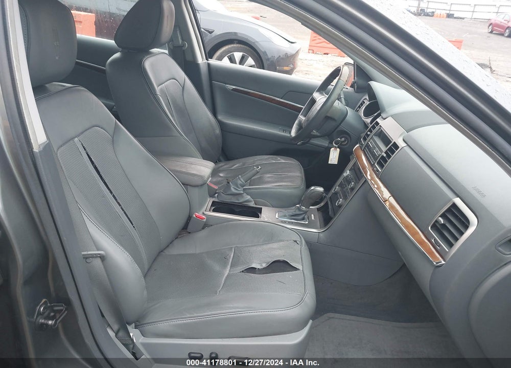 2010 LINCOLN MKZ VIN: 3LNHL2GC9AR636418