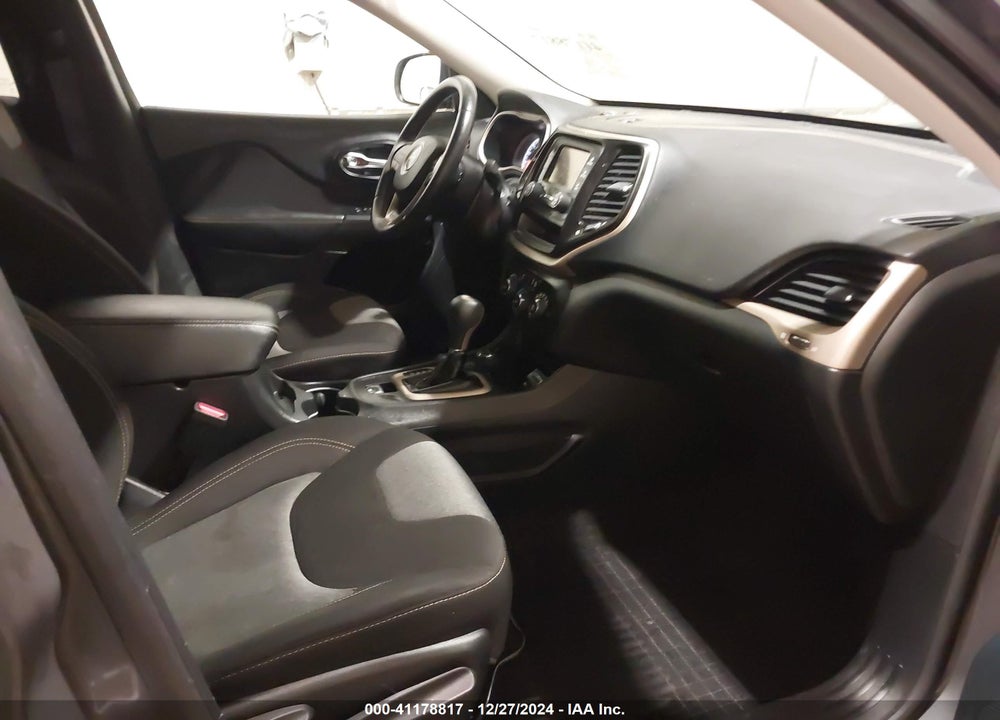2016 JEEP CHEROKEE ALTITUDE VIN: 1C4PJMAS5GW315810