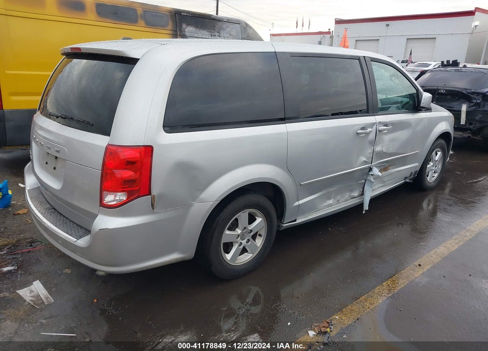 2011 DODGE GRAND CARAVAN MAINSTREET VIN: 2D4RN3DG4BR672320
