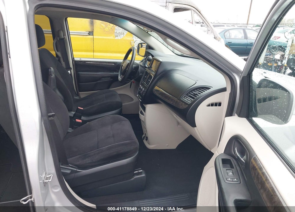 2011 DODGE GRAND CARAVAN MAINSTREET VIN: 2D4RN3DG4BR672320