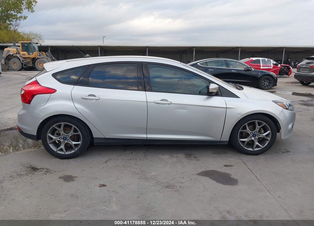 2014 FORD FOCUS SE VIN: 1FADP3K2XEL374916