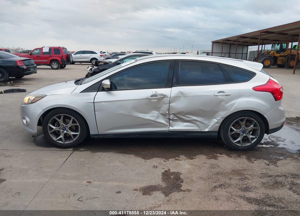 2014 FORD FOCUS SE VIN: 1FADP3K2XEL374916
