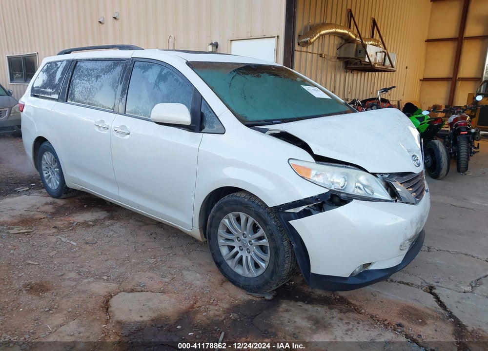 2017 TOYOTA SIENNA XLE LIMITED VIN: 5TDYZ3DC3HS861552
