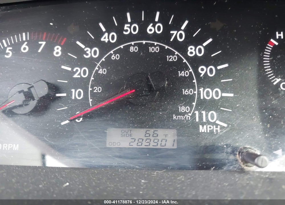 2007 TOYOTA COROLLA LE VIN: 1NXBR32E07Z914577