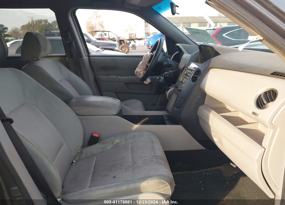 2015 HONDA PILOT VIN: 5FNYF3H46FB008804