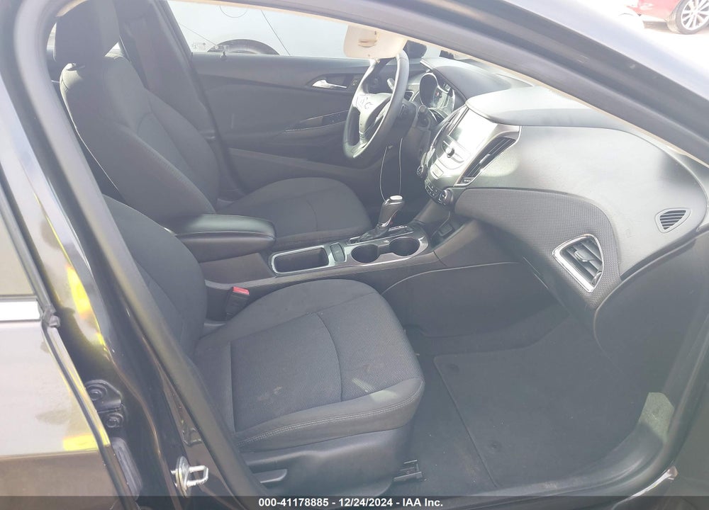 2017 CHEVROLET CRUZE LT AUTO VIN: 1G1BE5SM6H7174402