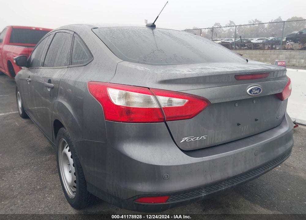2014 FORD FOCUS SE VIN: 1FADP3F27EL413746