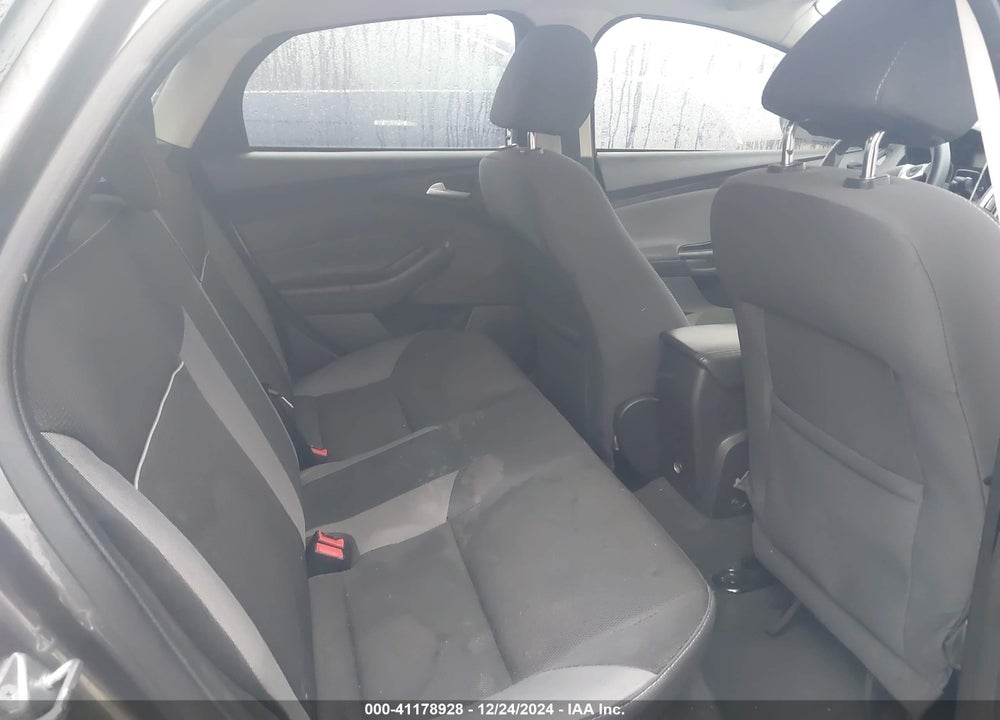 2014 FORD FOCUS SE VIN: 1FADP3F27EL413746