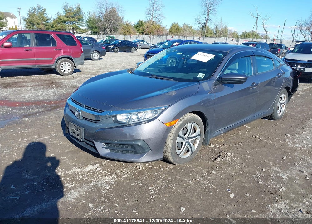 2018 HONDA CIVIC VIN: 19XFC2E56JE015323