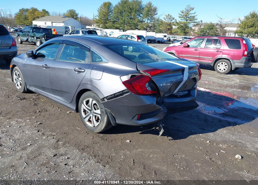 2018 HONDA CIVIC VIN: 19XFC2E56JE015323