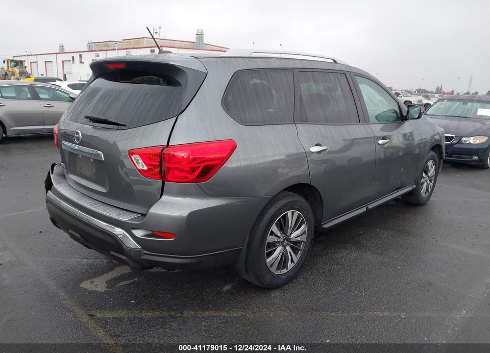 2018 NISSAN PATHFINDER S VIN: 5N1DR2MN7JC676837