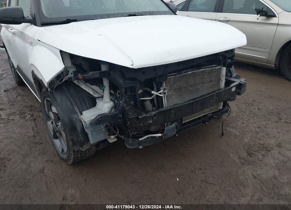 2022 HYUNDAI VENUE LIMITED VIN: KMHRC8A39NU166910