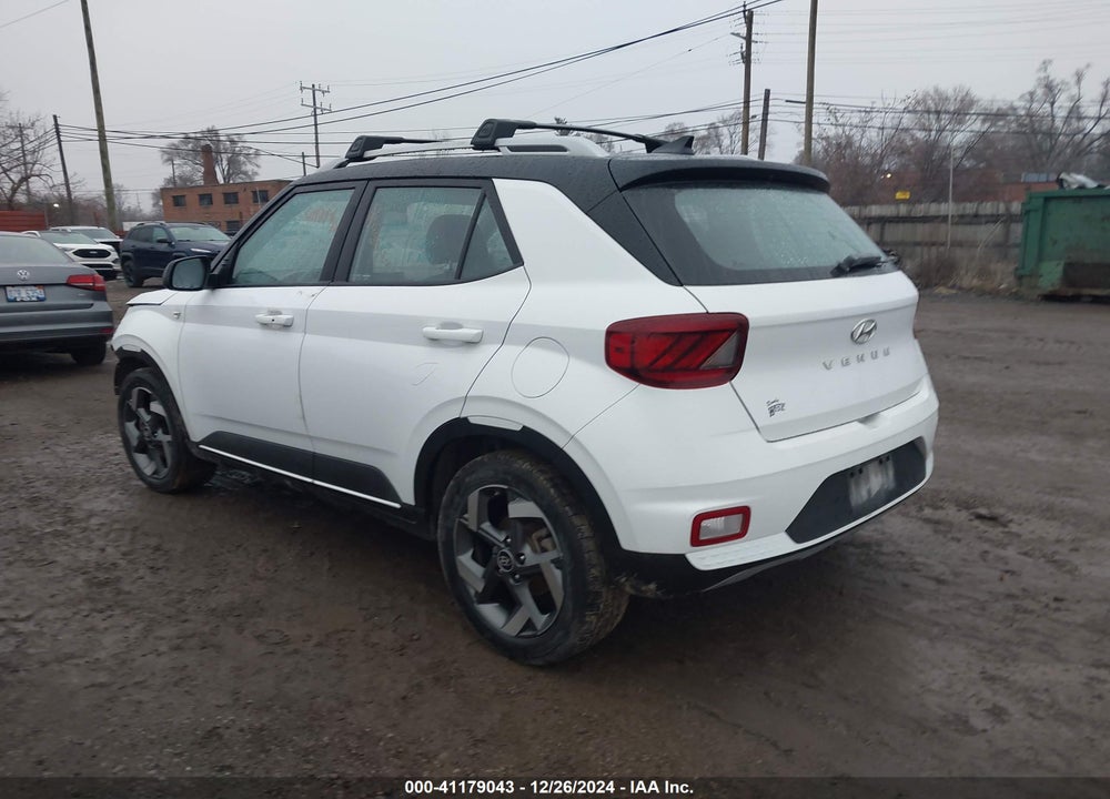 2022 HYUNDAI VENUE LIMITED VIN: KMHRC8A39NU166910