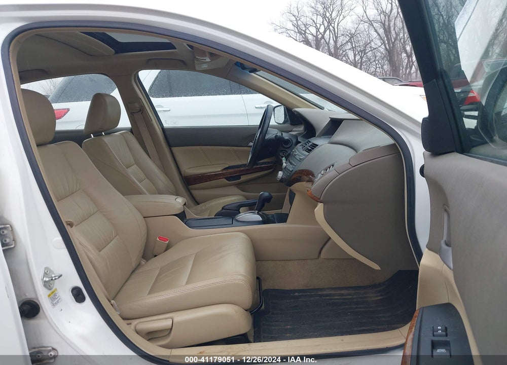 2009 HONDA ACCORD 2.4 EX-L VIN: 1HGCP268X9A040483