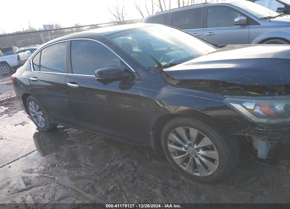 2013 HONDA ACCORD VIN: 1HGCR2F83DA071058