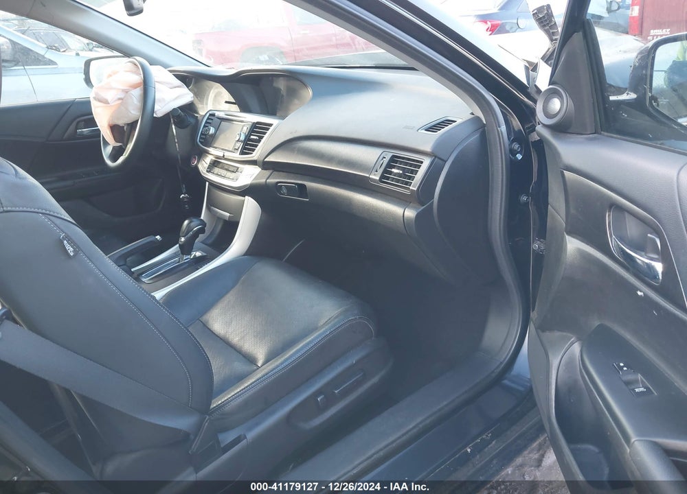 2013 HONDA ACCORD VIN: 1HGCR2F83DA071058