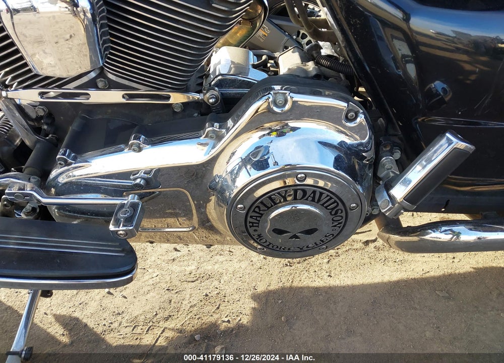 2013 HARLEY-DAVIDSON FLHX STREET GLIDE VIN: 1HD1KBM12DB611220