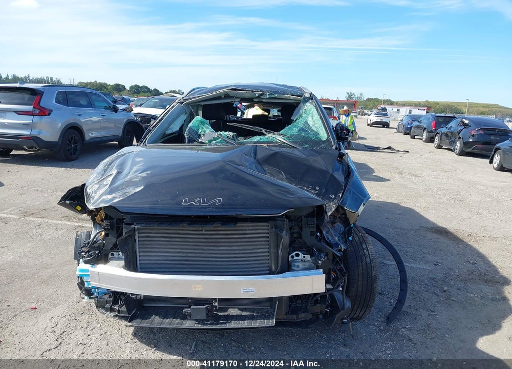 2025 KIA SORENTO S VIN: 5XYRL4JC2SG323204