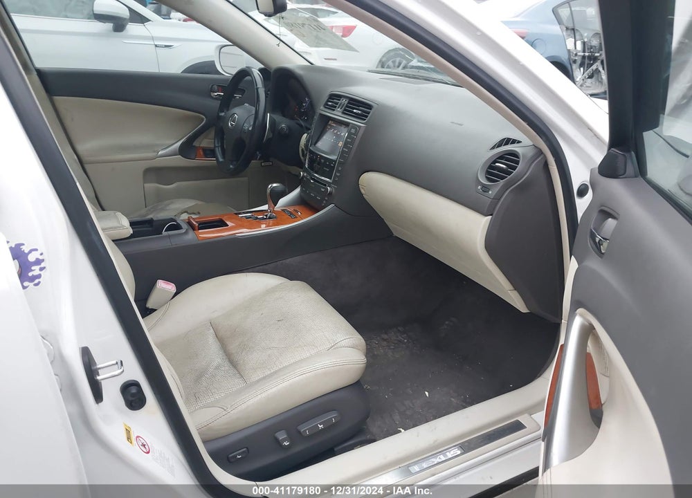 2009 LEXUS IS 250 VIN: JTHCK262295032040