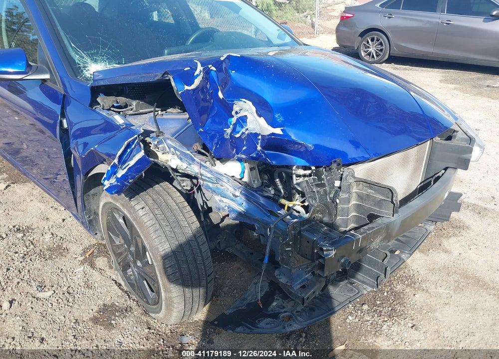2021 HYUNDAI ELANTRA VIN: KMHLM4AG8MU209596