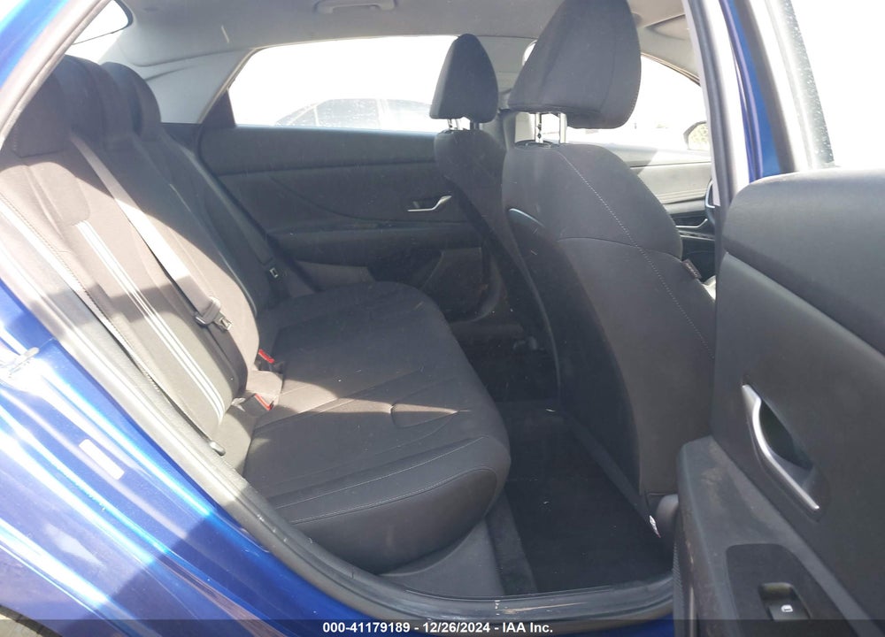 2021 HYUNDAI ELANTRA VIN: KMHLM4AG8MU209596