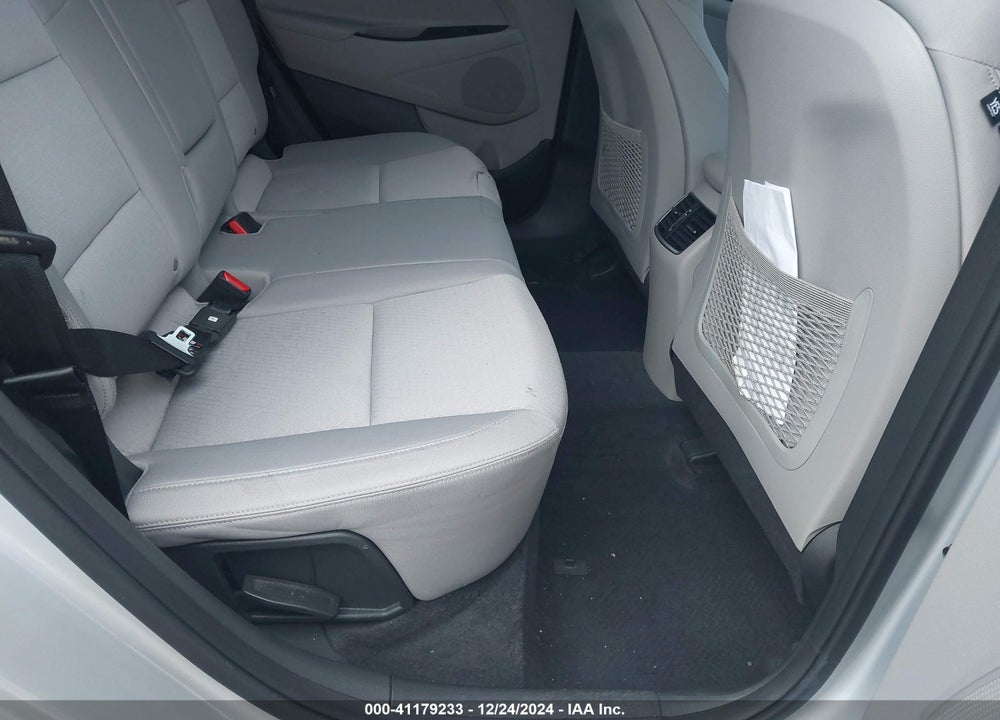 2018 HYUNDAI TUCSON SPORT VIN: KM8J33AL0JU716716