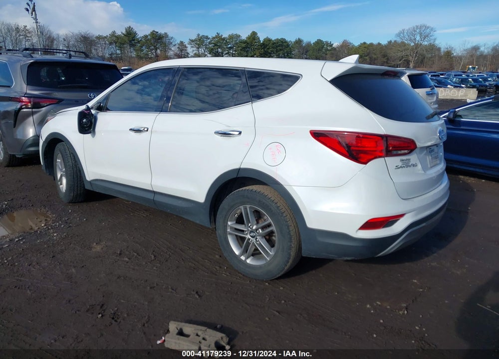 2017 HYUNDAI SANTA FE SPORT 2.4L VIN: 5NMZTDLB6HH020185
