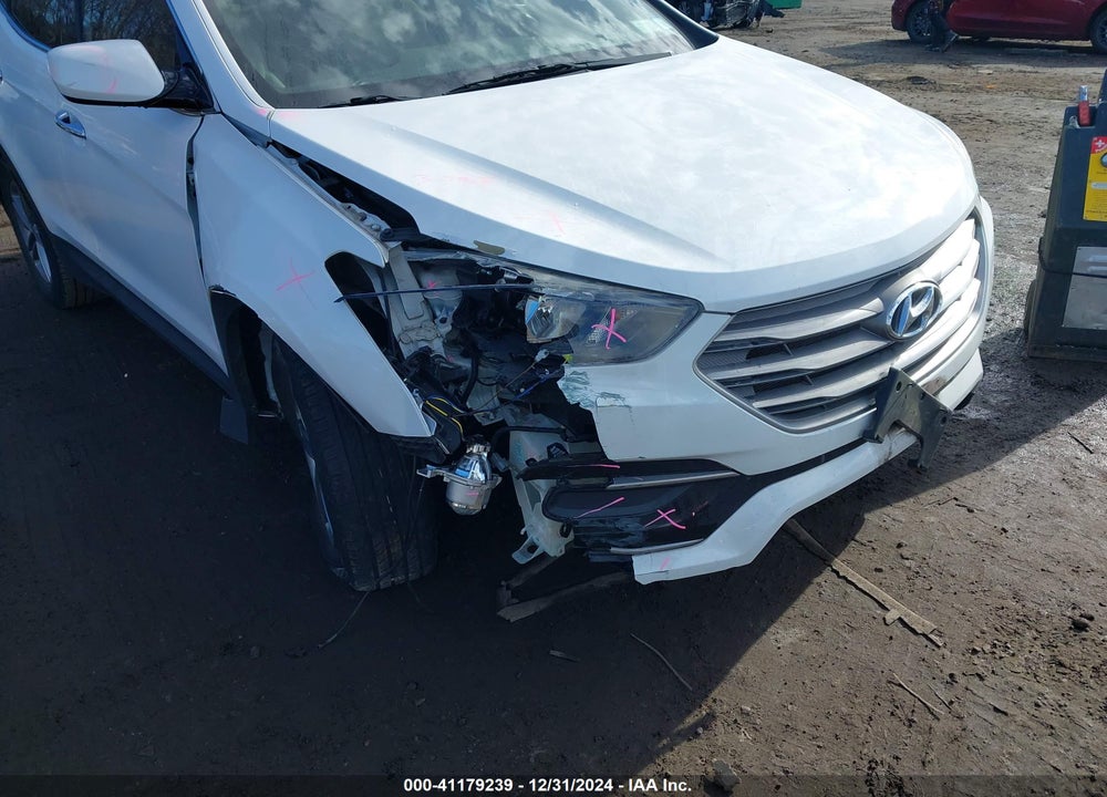 2017 HYUNDAI SANTA FE SPORT 2.4L VIN: 5NMZTDLB6HH020185