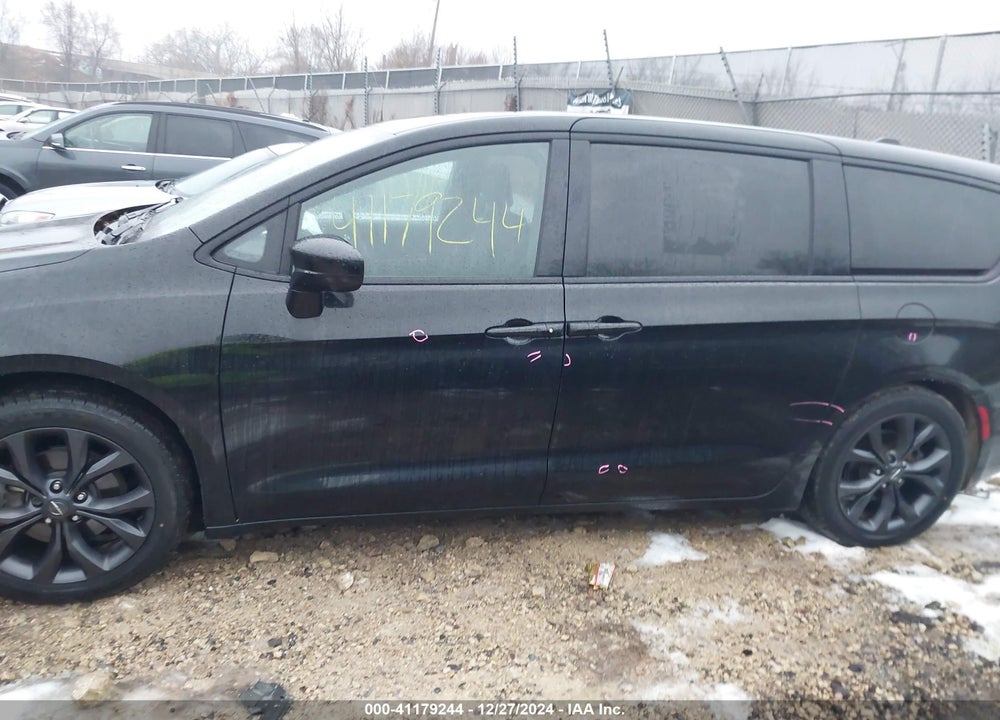2019 CHRYSLER PACIFICA TOURING PLUS VIN: 2C4RC1FGXKR666798