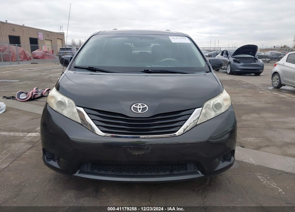2013 TOYOTA SIENNA VIN: 5TDKK3DC7DS324056