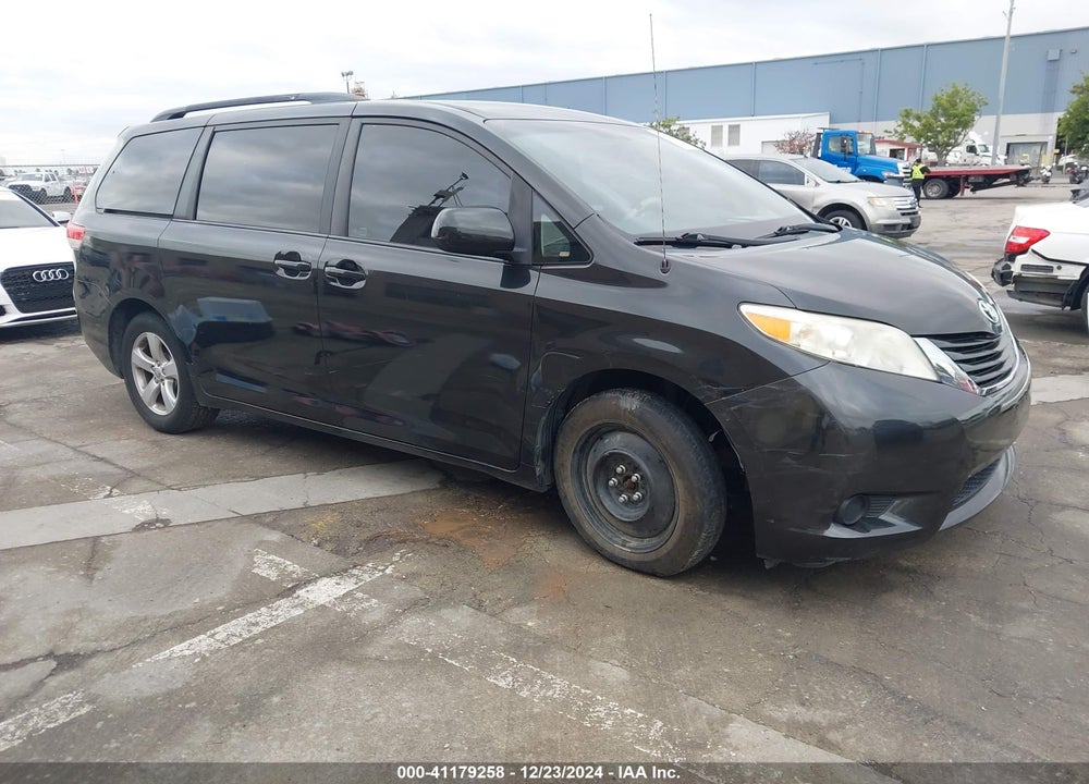 2013 TOYOTA SIENNA VIN: 5TDKK3DC7DS324056