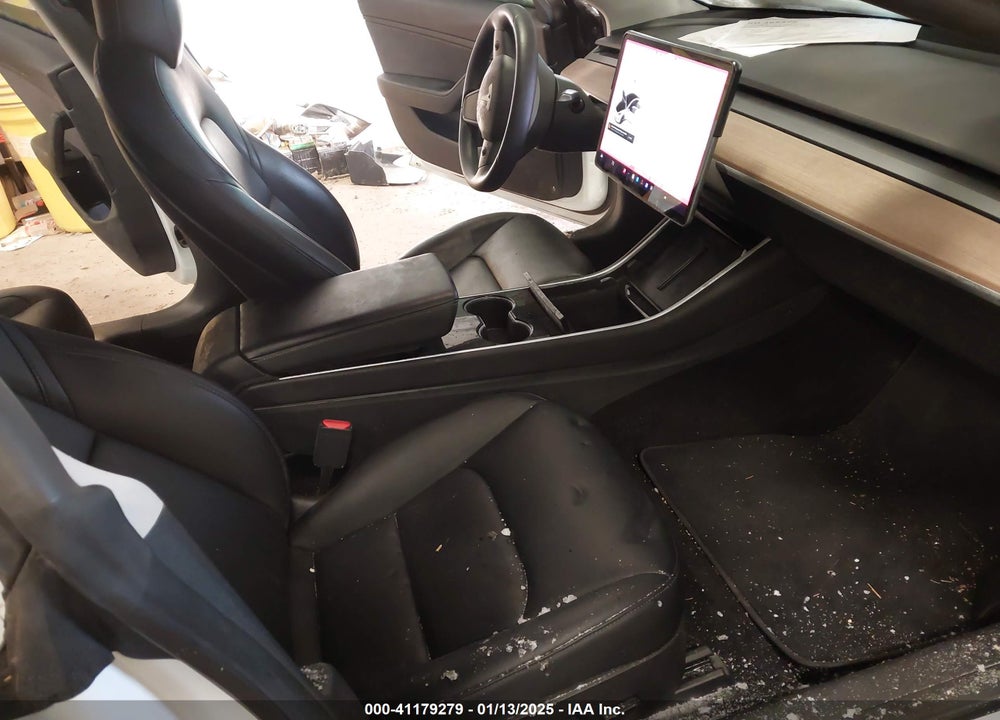 2019 TESLA MODEL 3 VIN: 5YJ3E1EB1KF437718
