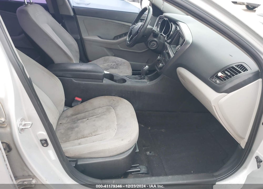 2011 KIA OPTIMA LX VIN: KNAGM4A79B5062103