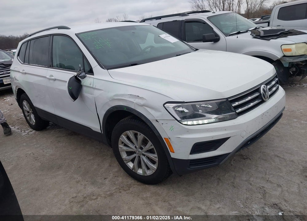 2018 VOLKSWAGEN TIGUAN 2.0T S VIN: 3VV1B7AX1JM088107