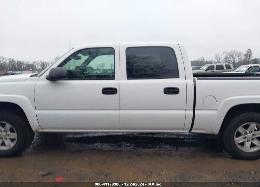 2005 CHEVROLET SILVERADO 1500 Z71 VIN: 2GCEK13T451333759