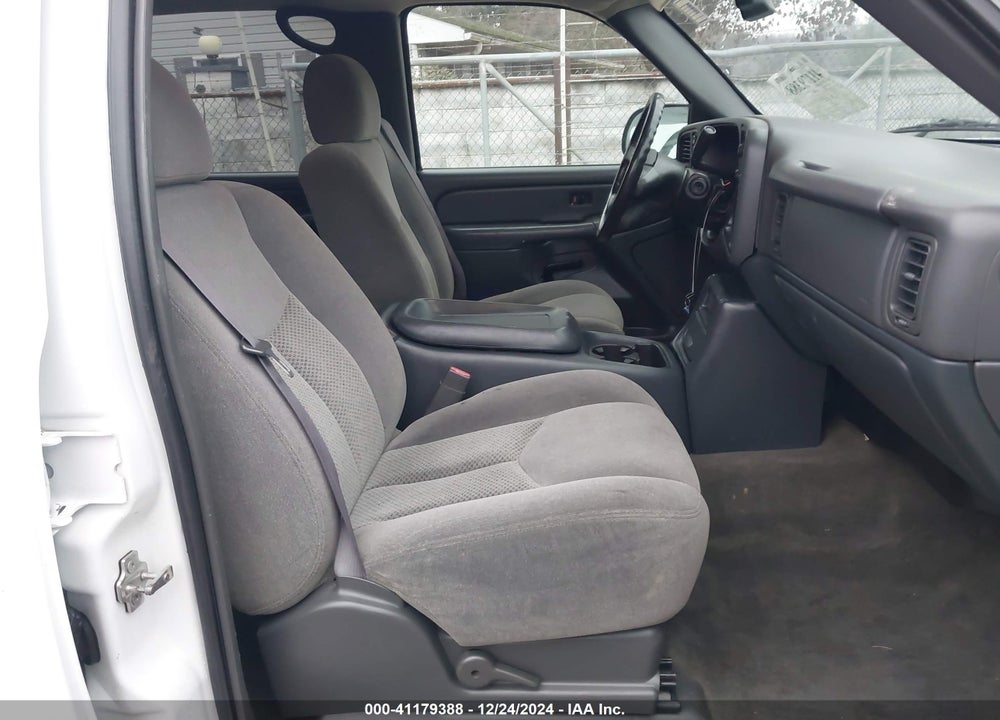 2005 CHEVROLET SILVERADO 1500 Z71 VIN: 2GCEK13T451333759