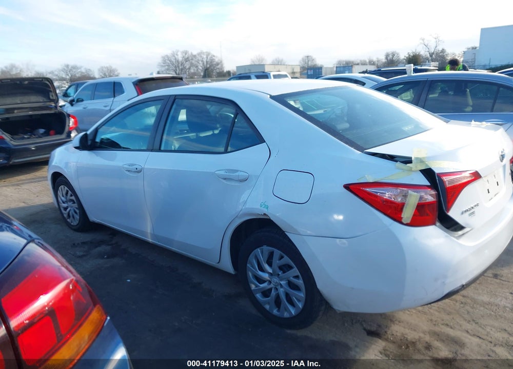 2018 TOYOTA COROLLA L/LE/XLE/SE/XSE VIN: 2T1BURHE0JC117960