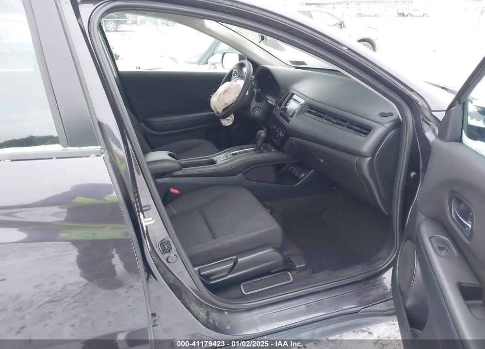 2016 HONDA HR-V LX VIN: 3CZRU6H3XGM770561