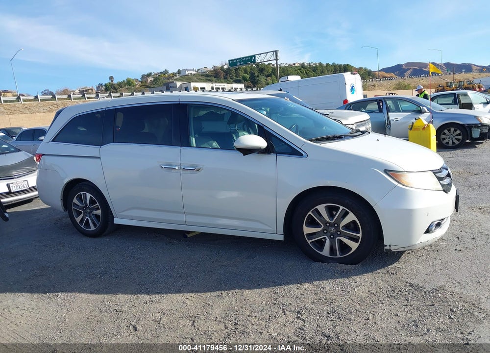 2015 HONDA ODYSSEY TOURING/TOURING ELITE VIN: 5FNRL5H99FB083811