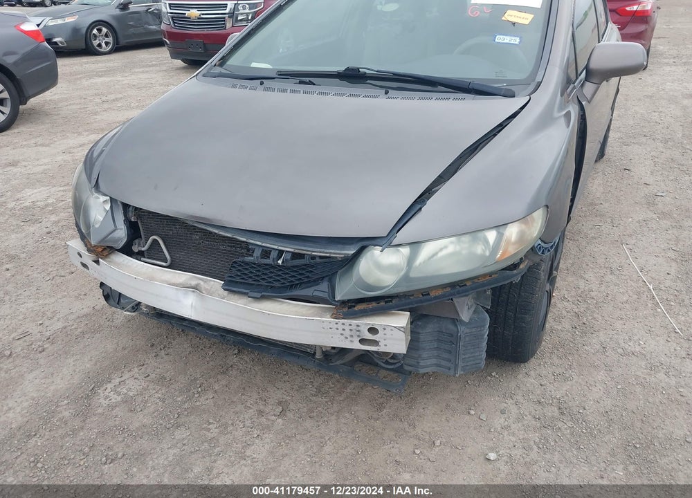 2009 HONDA CIVIC VIN: 1HGFA16579L025281