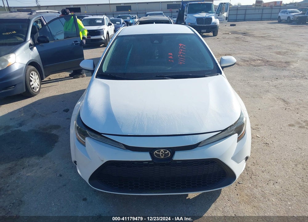 2020 TOYOTA COROLLA LE VIN: 5YFEPRAE2LP042647