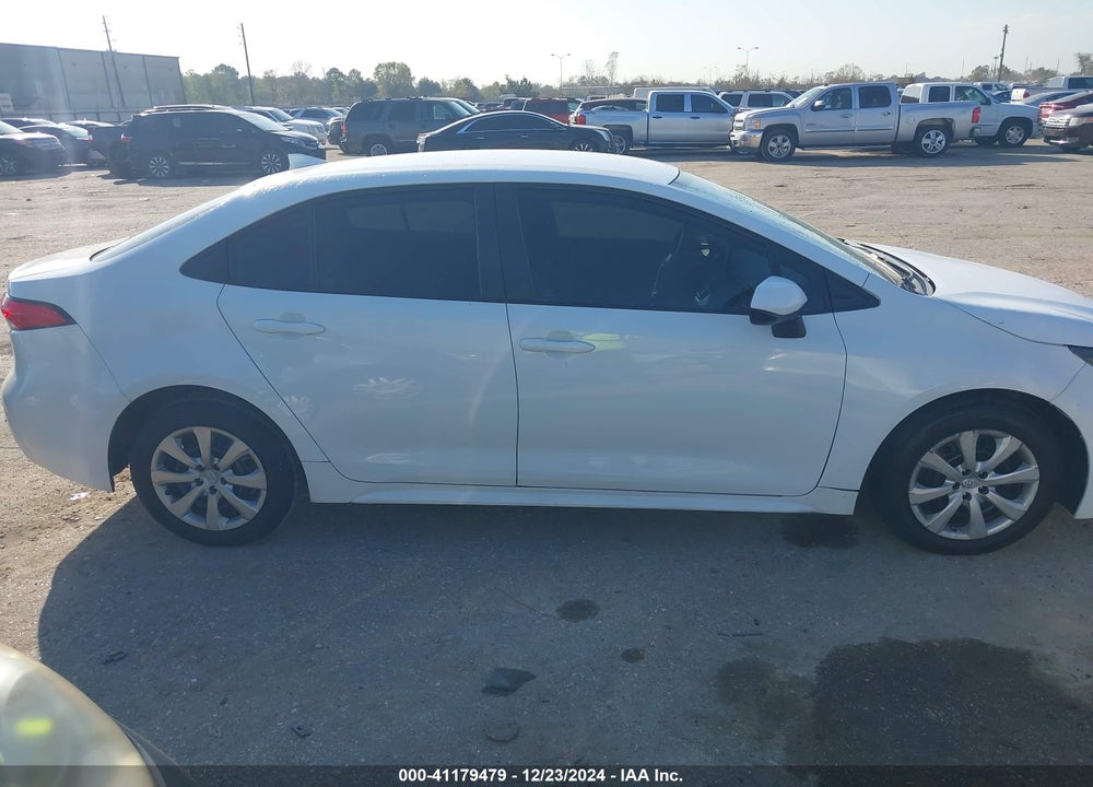 2020 TOYOTA COROLLA LE VIN: 5YFEPRAE2LP042647