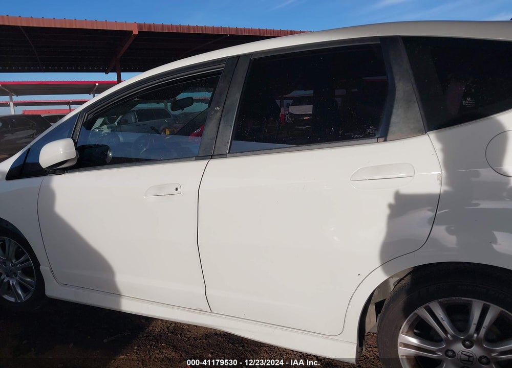 2010 HONDA FIT SPORT VIN: JHMGE8H4XAC027954