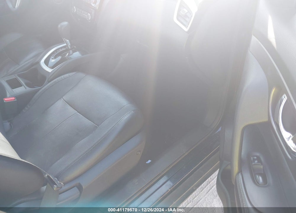 2014 NISSAN ROGUE SV VIN: 5N1AT2MV7EC846043