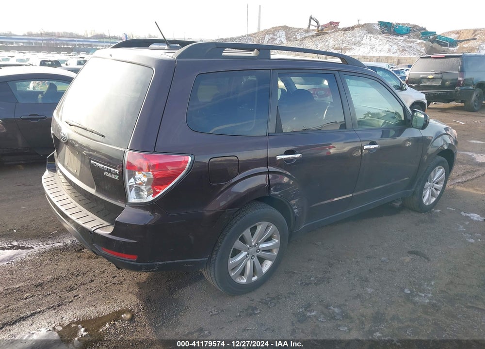 2013 SUBARU FORESTER 2.5X PREMIUM VIN: JF2SHADC0DH415016