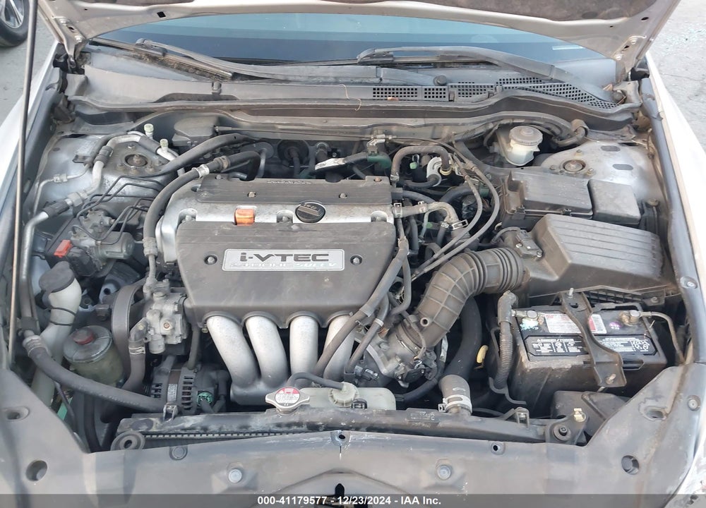 2004 HONDA ACCORD 2.4 LX VIN: JHMCM563X4C002499