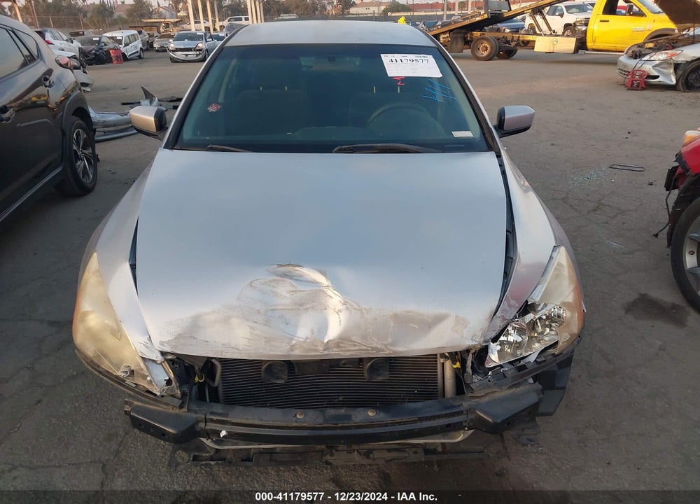 2004 HONDA ACCORD 2.4 LX VIN: JHMCM563X4C002499